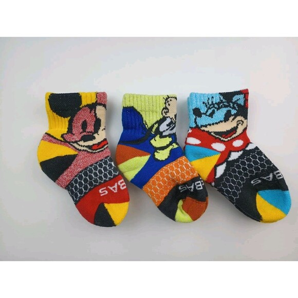 Bombas Disney Toddler Mickey Mouse Minnie Goofy Lot Of 3 Pairs Socks